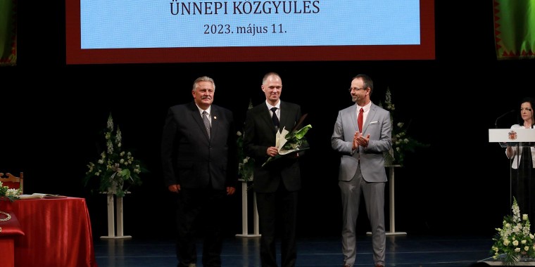 Az Egyetemért - A Városért díjjal ismerték el Prof. Dr. Szűcs Péter tevékenységét